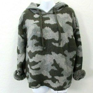 Victoria's Secret PINK Boyfriend Camo Cropped Ribbed Pullover Hoodie Sweater